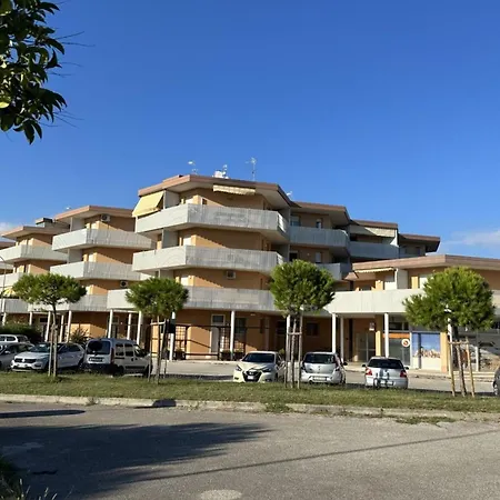 Comfy Flat Near The And Shops In Bibione